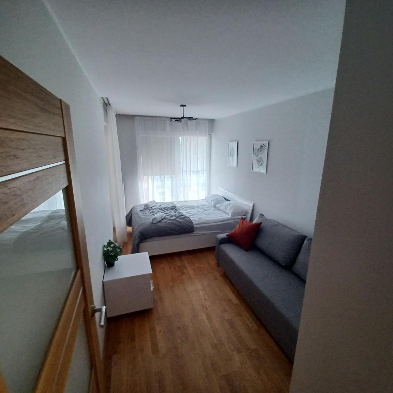 Apart City Center - 3 Rooms - Parking Place Vratislav Exteriér fotografie